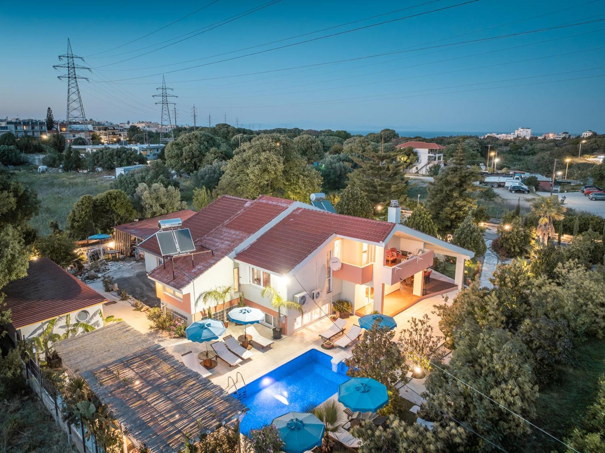 Artzy Villa Rhodes City Exterior photo